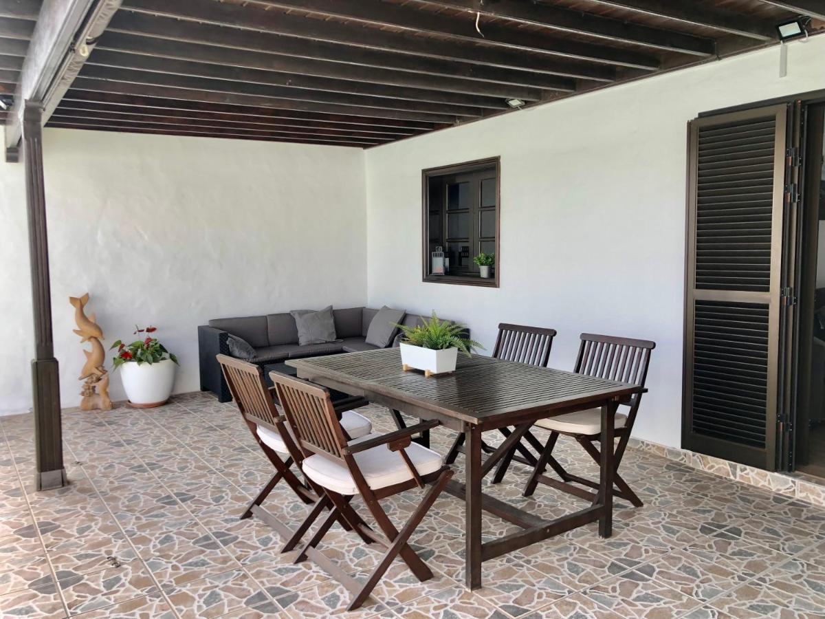 Villa Miriam Tinajo Bagian luar foto