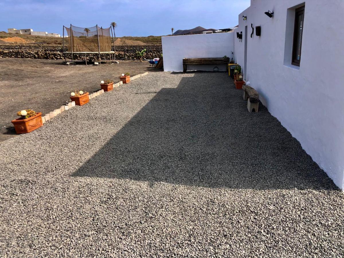 Villa Miriam Tinajo Bagian luar foto
